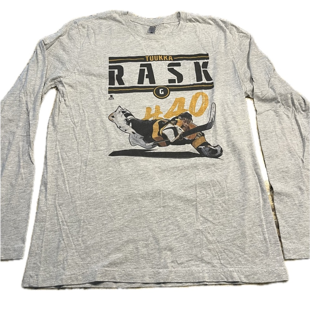 Men’s Sz. medium Boston Bruins long sleeved shirt